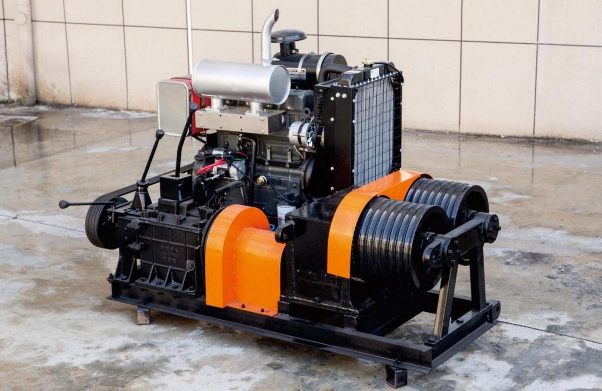 牽引機/大箱體四缸機，電啟動